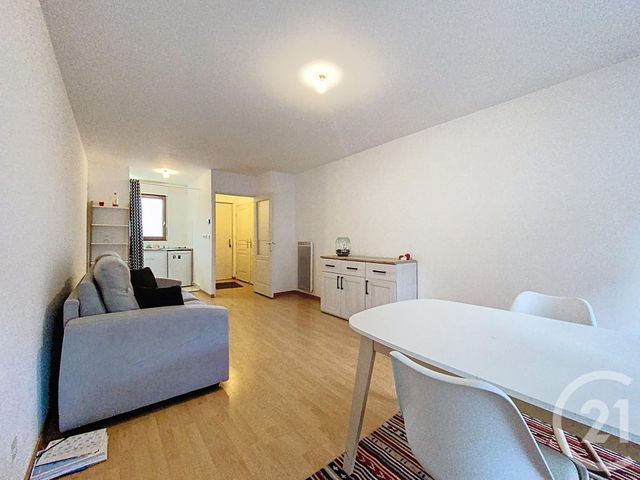 Appartement F1 à vendre - 1 pièce - 31.64 m2 - CHARTRES - 28 - CENTRE - Century 21 Maitrejean Immobilier