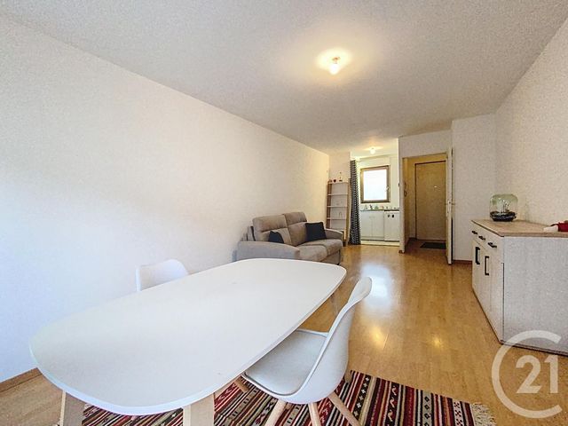 Appartement F1 à vendre - 1 pièce - 31.64 m2 - CHARTRES - 28 - CENTRE - Century 21 Maitrejean Immobilier