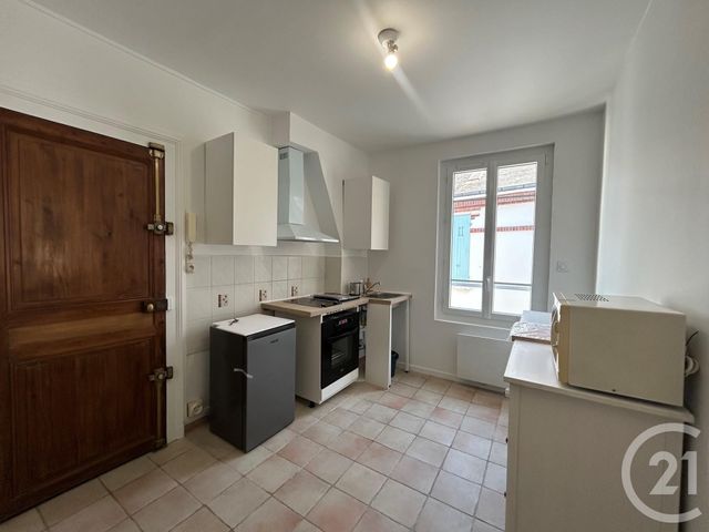 Appartement F2 à louer - 2 pièces - 37.31 m2 - CHARTRES - 28 - CENTRE - Century 21 Maitrejean Immobilier