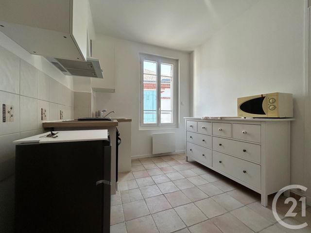Appartement F2 à louer - 2 pièces - 37.31 m2 - CHARTRES - 28 - CENTRE - Century 21 Maitrejean Immobilier