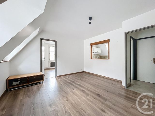 Appartement F2 à vendre - 2 pièces - 38.0 m2 - CHARTRES - 28 - CENTRE - Century 21 Maitrejean Immobilier