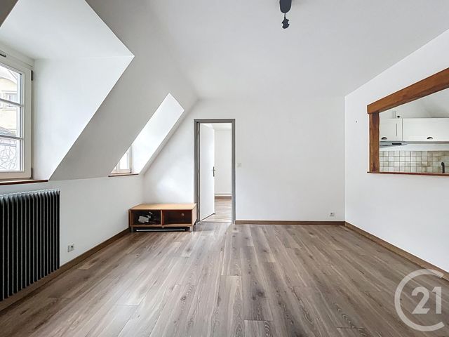 Appartement F2 à vendre - 2 pièces - 38.0 m2 - CHARTRES - 28 - CENTRE - Century 21 Maitrejean Immobilier