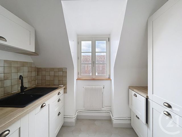 Appartement F2 à vendre - 2 pièces - 38.0 m2 - CHARTRES - 28 - CENTRE - Century 21 Maitrejean Immobilier