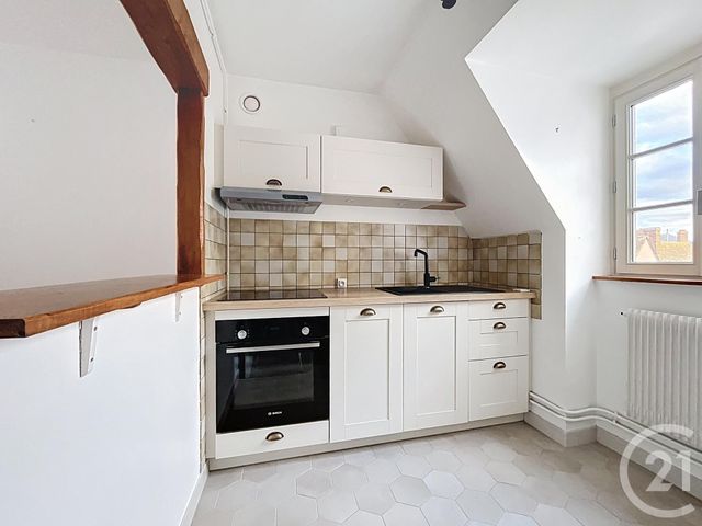 Appartement F2 à vendre - 2 pièces - 38.0 m2 - CHARTRES - 28 - CENTRE - Century 21 Maitrejean Immobilier