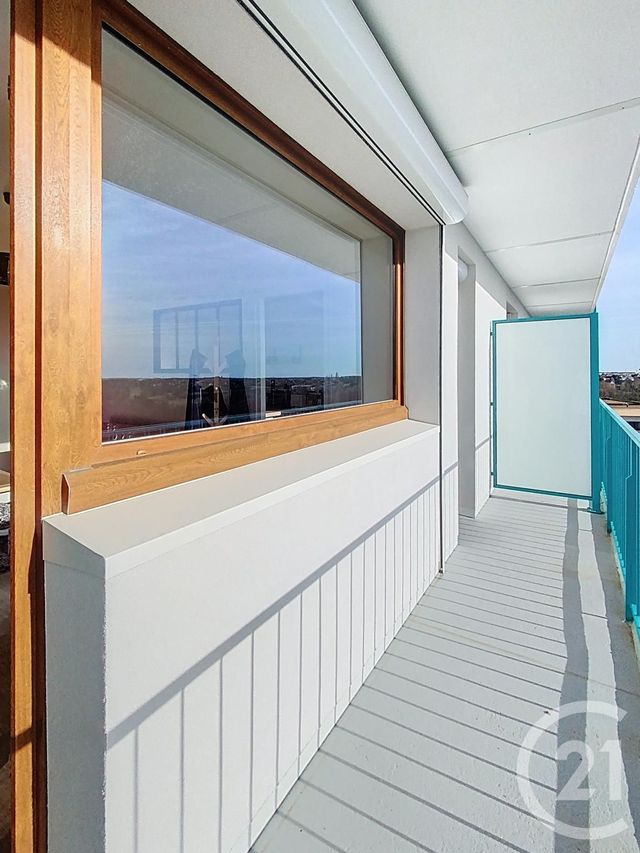 Appartement F1 à vendre - 1 pièce - 29.42 m2 - CHARTRES - 28 - CENTRE - Century 21 Maitrejean Immobilier