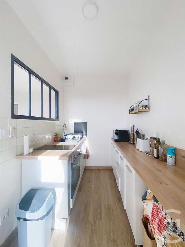 Appartement F1 à vendre - 1 pièce - 29.42 m2 - CHARTRES - 28 - CENTRE - Century 21 Maitrejean Immobilier