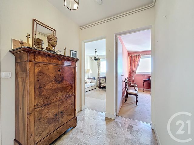 Appartement F4 à louer - 5 pièces - 121.89 m2 - CHARTRES - 28 - CENTRE - Century 21 Maitrejean Immobilier