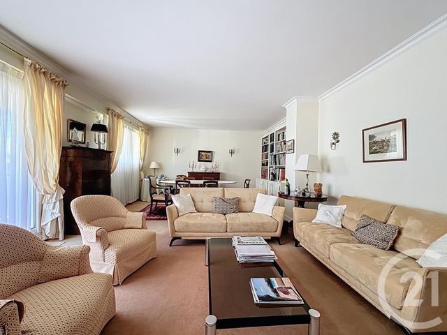 Appartement F4 à louer - 5 pièces - 121.89 m2 - CHARTRES - 28 - CENTRE - Century 21 Maitrejean Immobilier