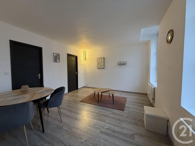Appartement F2 bis à louer - 2 pièces - 54.78 m2 - CHARTRES - 28 - CENTRE - Century 21 Maitrejean Immobilier