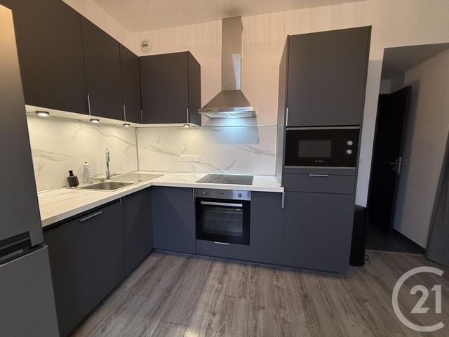 Appartement F2 bis à louer - 2 pièces - 54.78 m2 - CHARTRES - 28 - CENTRE - Century 21 Maitrejean Immobilier