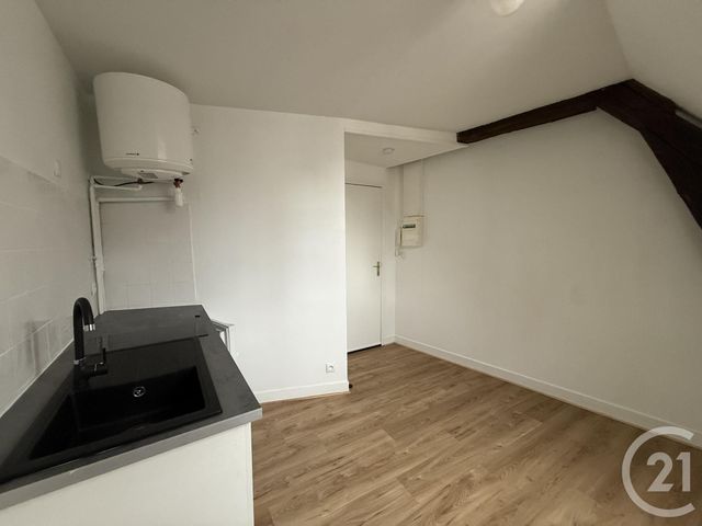 Appartement Studio à louer - 1 pièce - 11.06 m2 - CHARTRES - 28 - CENTRE - Century 21 Maitrejean Immobilier