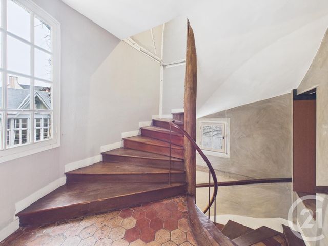 Appartement F4 à vendre - 7 pièces - 239.32 m2 - CHARTRES - 28 - CENTRE - Century 21 Maitrejean Immobilier