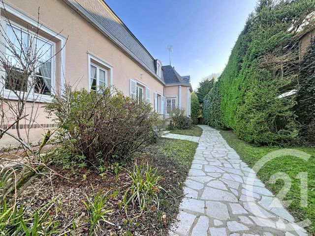 maison à vendre - 10 pièces - 263.0 m2 - CHARTRES - 28 - CENTRE - Century 21 Maitrejean Immobilier