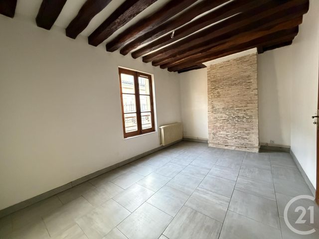 Appartement T2 à louer - 2 pièces - 43.6 m2 - CHARTRES - 28 - CENTRE - Century 21 Maitrejean Immobilier