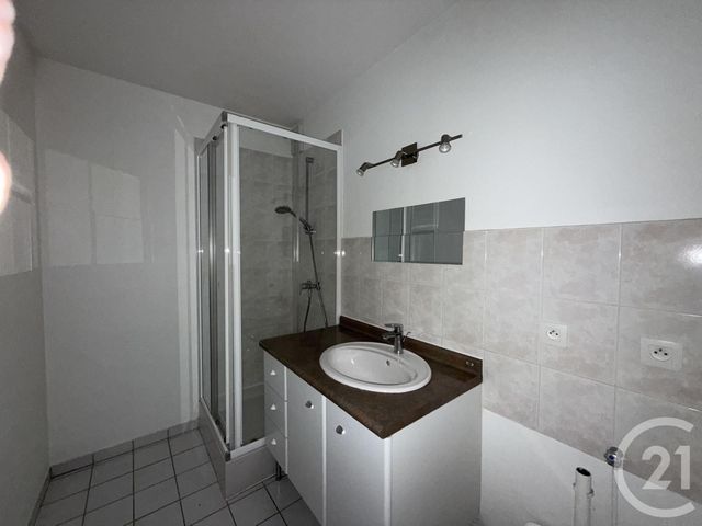 Appartement F3 à louer - 3 pièces - 72.57 m2 - CHARTRES - 28 - CENTRE - Century 21 Maitrejean Immobilier