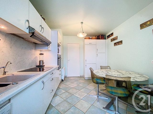 Appartement à vendre - 6 pièces - 141.84 m2 - CHARTRES - 28 - CENTRE - Century 21 Maitrejean Immobilier