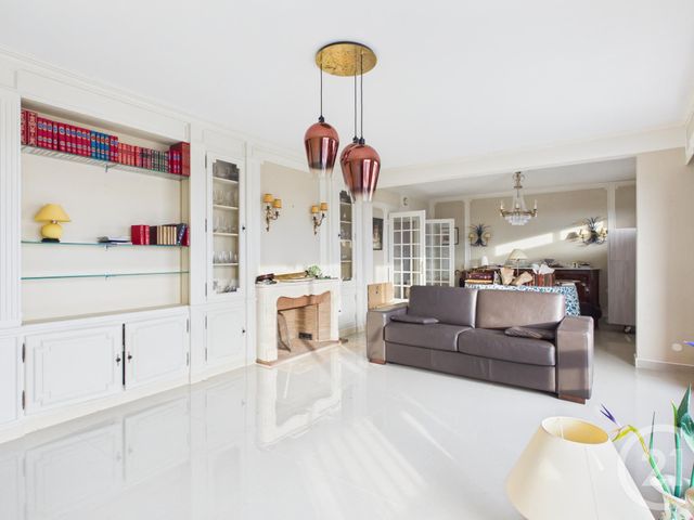 Appartement F4 à vendre - 4 pièces - 113.3 m2 - CHARTRES - 28 - CENTRE - Century 21 Maitrejean Immobilier