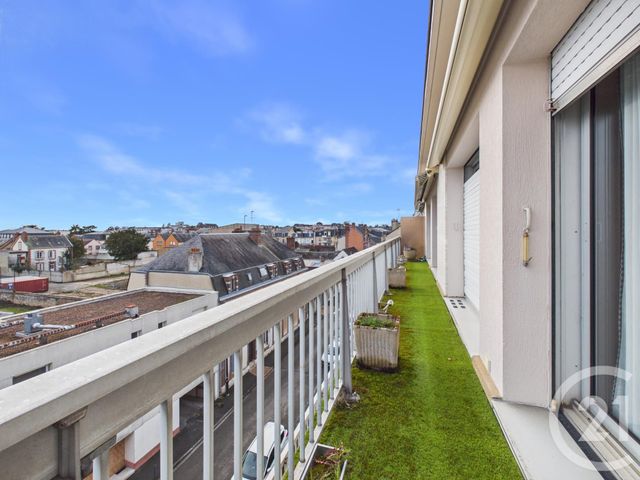 Appartement F4 à vendre - 4 pièces - 113.3 m2 - CHARTRES - 28 - CENTRE - Century 21 Maitrejean Immobilier