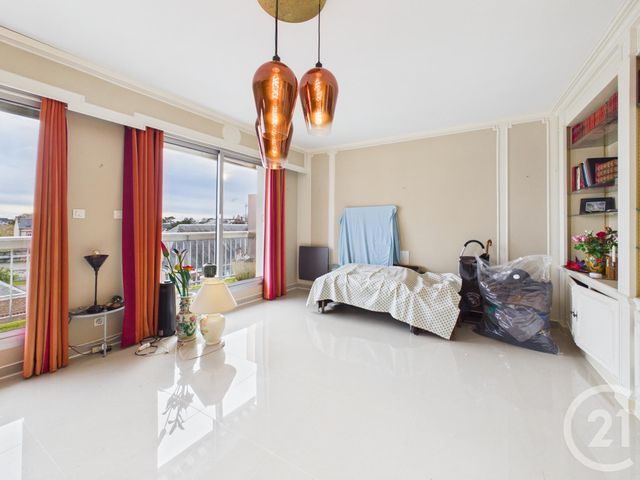 Appartement F4 à vendre - 4 pièces - 113.3 m2 - CHARTRES - 28 - CENTRE - Century 21 Maitrejean Immobilier