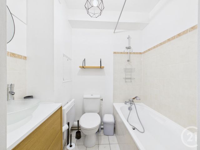 Appartement Studio à vendre - 1 pièce - 23.96 m2 - CHARTRES - 28 - CENTRE - Century 21 Maitrejean Immobilier