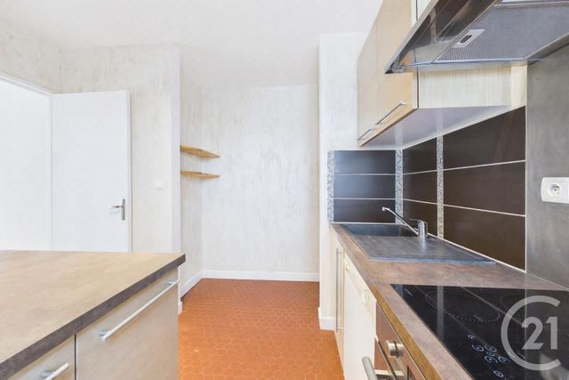 Appartement T3 à vendre - 3 pièces - 69.23 m2 - CHARTRES - 28 - CENTRE - Century 21 Maitrejean Immobilier