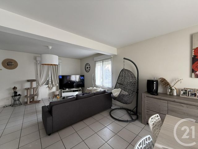 maison à louer - 4 pièces - 100.23 m2 - CHARTRES - 28 - CENTRE - Century 21 Maitrejean Immobilier