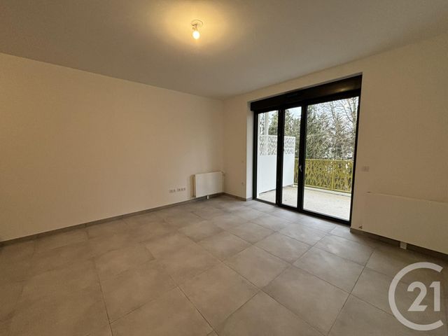 Appartement F3 à louer - 3 pièces - 67.75 m2 - CHARTRES - 28 - CENTRE - Century 21 Maitrejean Immobilier