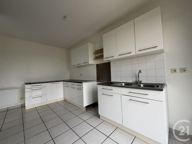 maison à louer - 5 pièces - 118.0 m2 - POISVILLIERS - 28 - CENTRE - Century 21 Maitrejean Immobilier