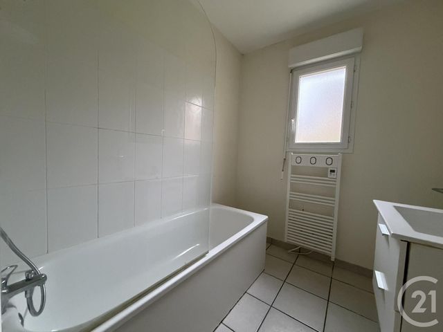 maison à louer - 5 pièces - 118.0 m2 - POISVILLIERS - 28 - CENTRE - Century 21 Maitrejean Immobilier