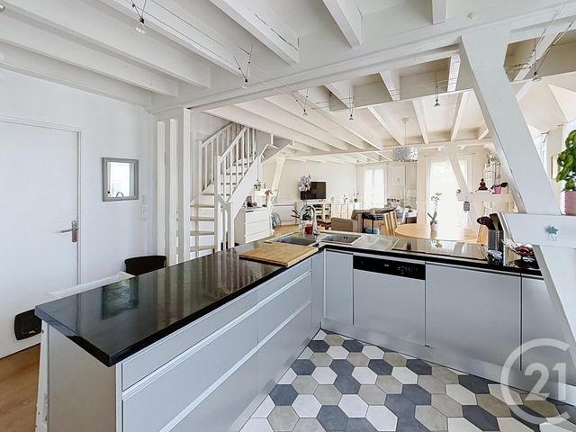 Appartement F4 à vendre - 4 pièces - 104.71 m2 - CHARTRES - 28 - CENTRE - Century 21 Maitrejean Immobilier