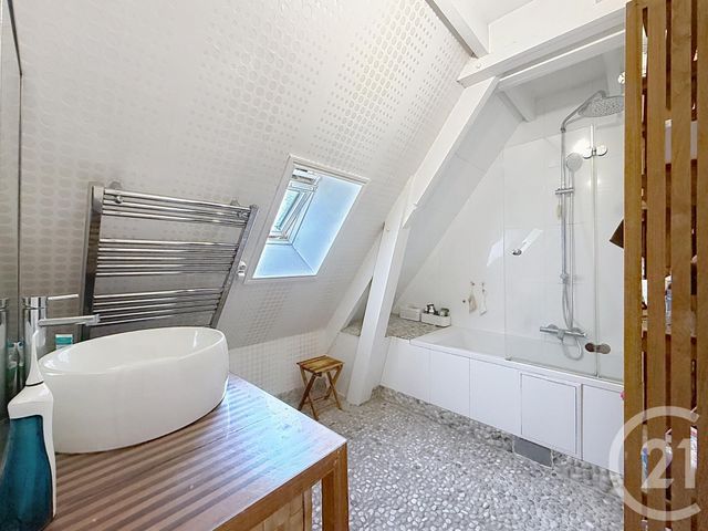Appartement F4 à vendre - 4 pièces - 104.71 m2 - CHARTRES - 28 - CENTRE - Century 21 Maitrejean Immobilier