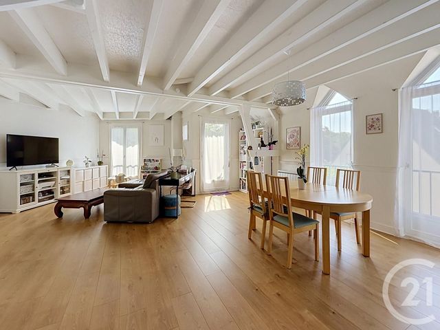 Appartement F4 à vendre - 4 pièces - 104.71 m2 - CHARTRES - 28 - CENTRE - Century 21 Maitrejean Immobilier