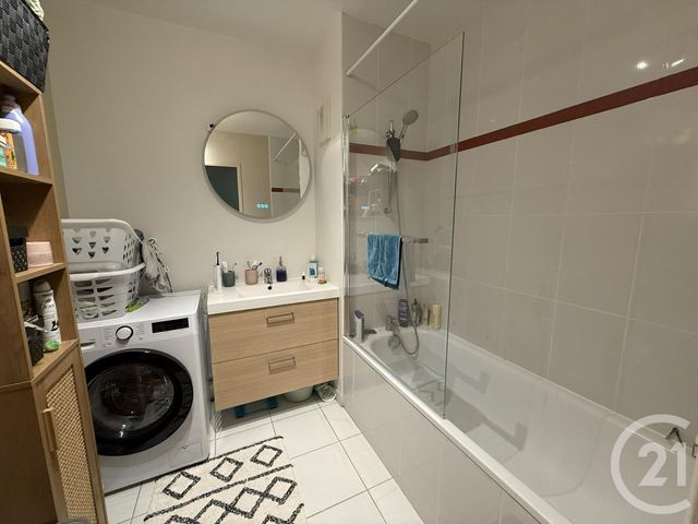 Appartement F2 à louer - 2 pièces - 45.0 m2 - CHARTRES - 28 - CENTRE - Century 21 Maitrejean Immobilier