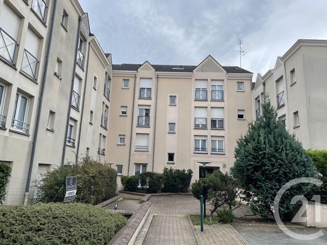 Appartement F1 à louer - 1 pièce - 27.3 m2 - CHARTRES - 28 - CENTRE - Century 21 Maitrejean Immobilier