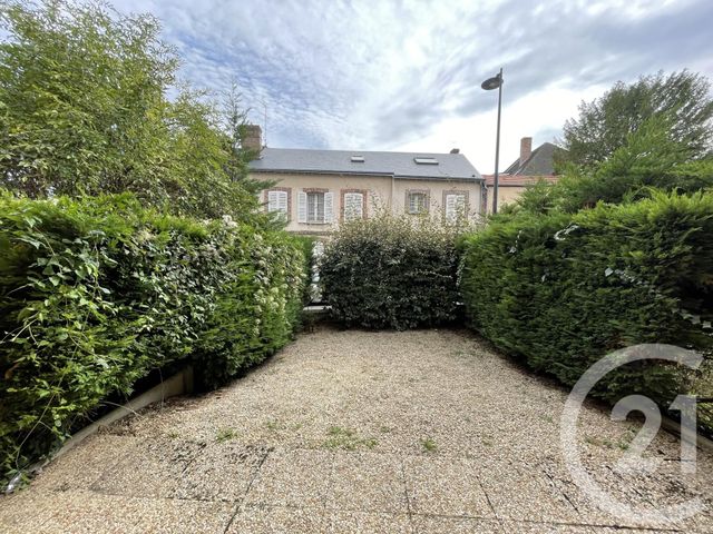 Appartement F1 à louer - 1 pièce - 27.3 m2 - CHARTRES - 28 - CENTRE - Century 21 Maitrejean Immobilier