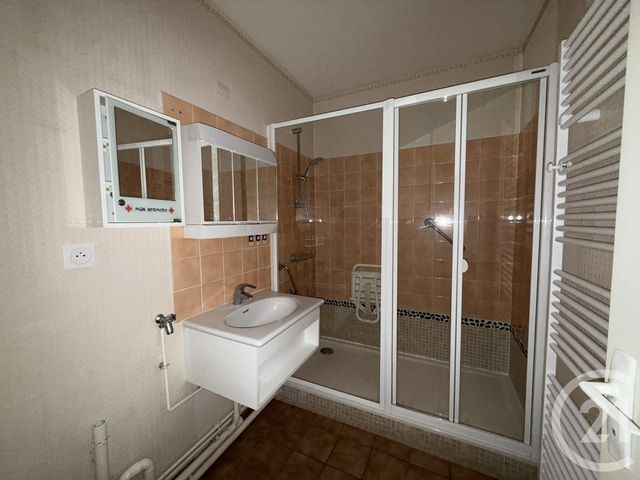 Appartement F3 à louer - 3 pièces - 62.76 m2 - CHARTRES - 28 - CENTRE - Century 21 Maitrejean Immobilier