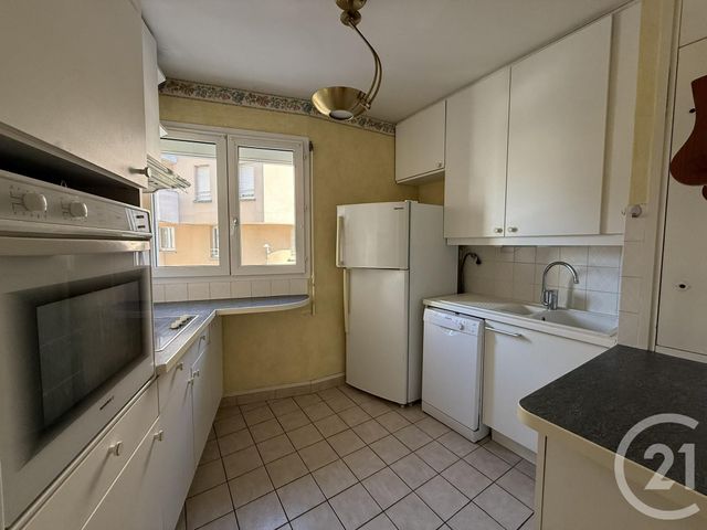 Appartement F3 à louer - 3 pièces - 62.76 m2 - CHARTRES - 28 - CENTRE - Century 21 Maitrejean Immobilier