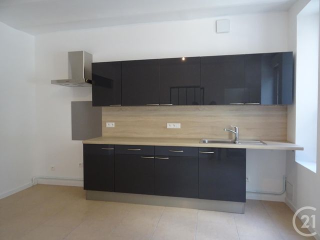 maison à louer - 4 pièces - 88.9 m2 - CHARTRES - 28 - CENTRE - Century 21 Maitrejean Immobilier