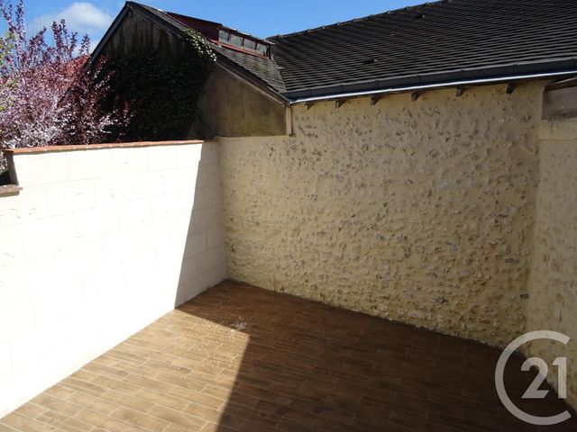 maison à louer - 4 pièces - 88.9 m2 - CHARTRES - 28 - CENTRE - Century 21 Maitrejean Immobilier