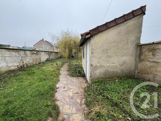 maison à louer - 6 pièces - 129.8 m2 - CHARTRES - 28 - CENTRE - Century 21 Maitrejean Immobilier