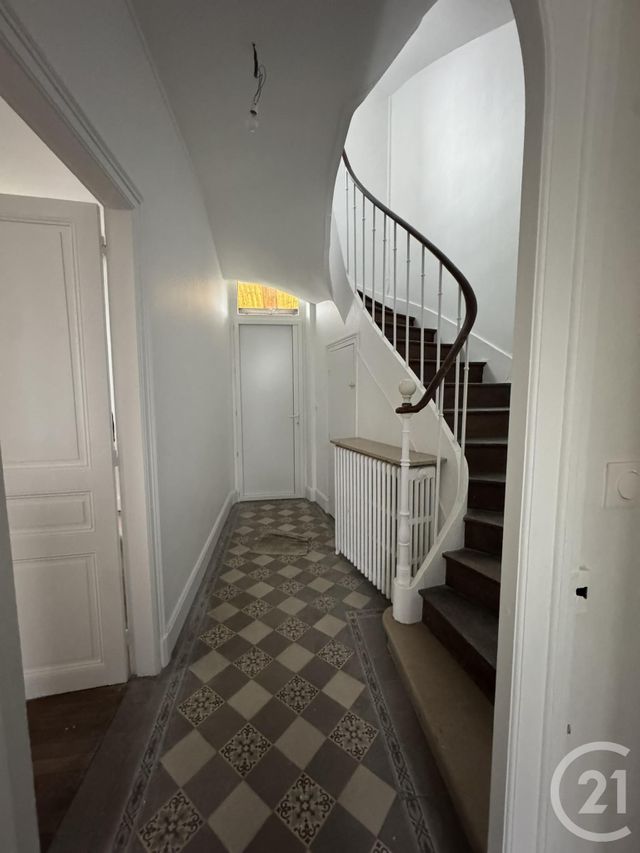 maison à louer - 6 pièces - 129.8 m2 - CHARTRES - 28 - CENTRE - Century 21 Maitrejean Immobilier