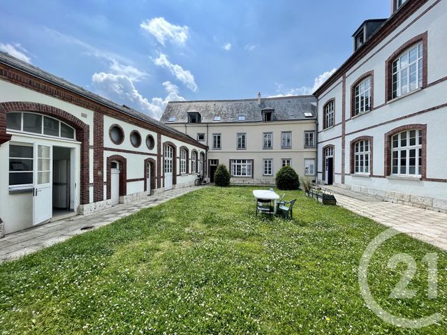 Appartement F2 à louer - 2 pièces - 47.47 m2 - CHARTRES - 28 - CENTRE - Century 21 Maitrejean Immobilier