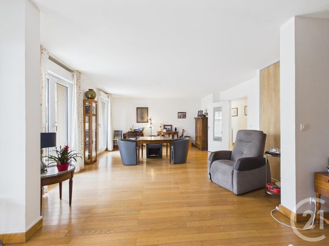 Appartement F4 à vendre - 4 pièces - 106.97 m2 - CHARTRES - 28 - CENTRE - Century 21 Maitrejean Immobilier