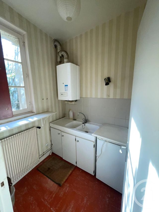 Appartement Studio à vendre - 1 pièce - 24.16 m2 - CHARTRES - 28 - CENTRE - Century 21 Maitrejean Immobilier