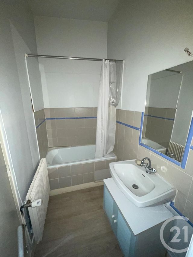 Appartement Studio à vendre - 1 pièce - 24.16 m2 - CHARTRES - 28 - CENTRE - Century 21 Maitrejean Immobilier