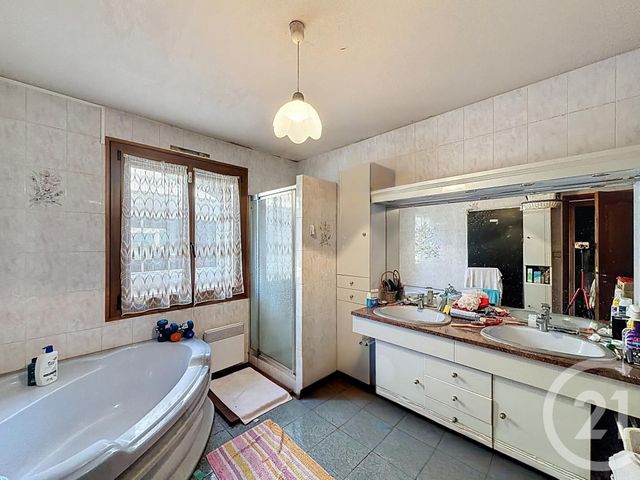 maison à vendre - 6 pièces - 127.0 m2 - CHARTRES - 28 - CENTRE - Century 21 Maitrejean Immobilier