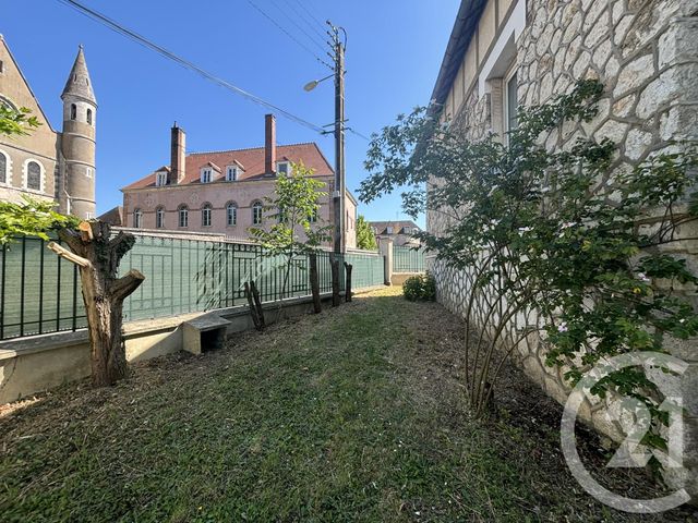 maison à louer - 6 pièces - 104.45 m2 - CHARTRES - 28 - CENTRE - Century 21 Maitrejean Immobilier