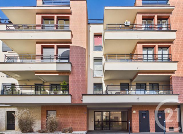 Appartement F4 à vendre - 4 pièces - 104.0 m2 - CHARTRES - 28 - CENTRE - Century 21 Maitrejean Immobilier