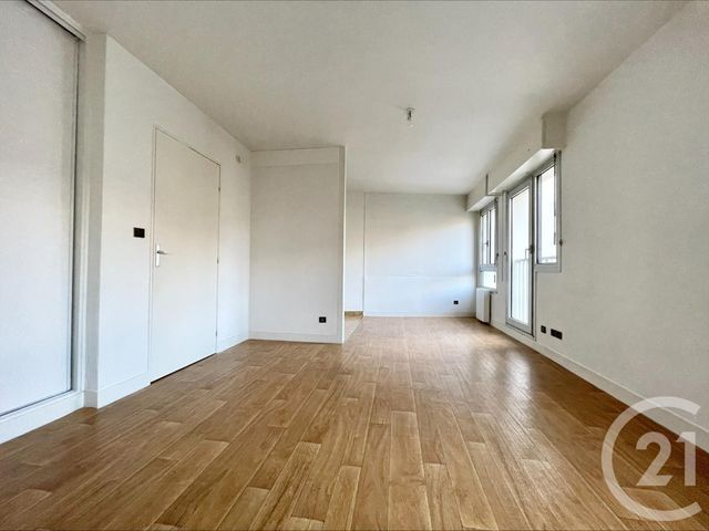 Appartement F1 à louer - 1 pièce - 29.12 m2 - CHARTRES - 28 - CENTRE - Century 21 Maitrejean Immobilier