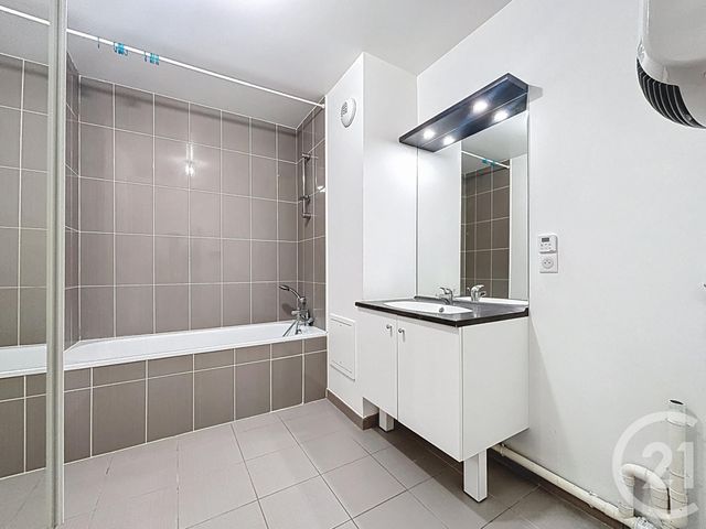 Appartement F3 à vendre - 3 pièces - 82.0 m2 - CHARTRES - 28 - CENTRE - Century 21 Maitrejean Immobilier